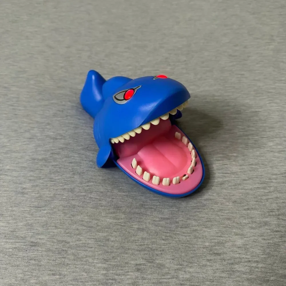Snappy Blue Shark Press Teeth Bite Game